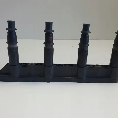 Peugeot 207 1.4 16V CEWKA ZAPŁONOWA delphi 1104091