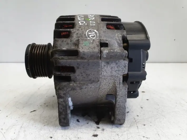 Renault Megane III 1.5 DCI ALTERNATOR valeo