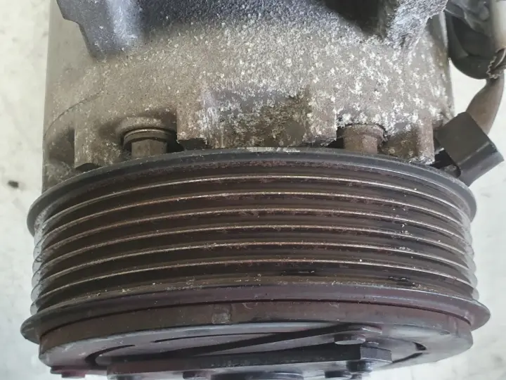 Renault Captur 0.9 TCe SPRĘŻARKA KLIMATYZACJI pompa 926000734R