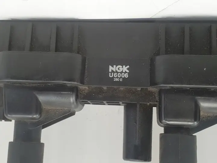 Mercedes W168 1.6 8V CEWKA ZAPŁONOWA NGK U6006