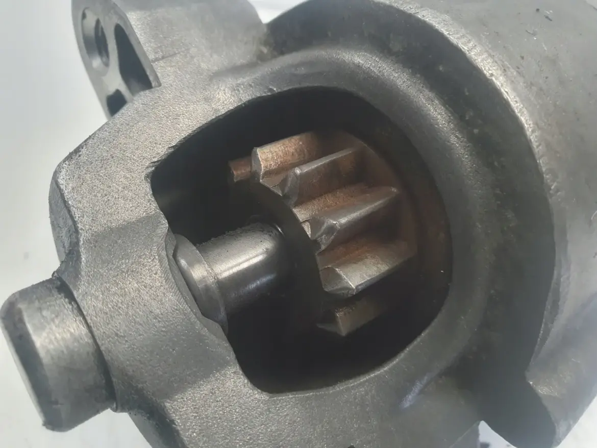 Volvo S40 II V50 2.0 D ROZRUSZNIK 4M5T-11000-FB