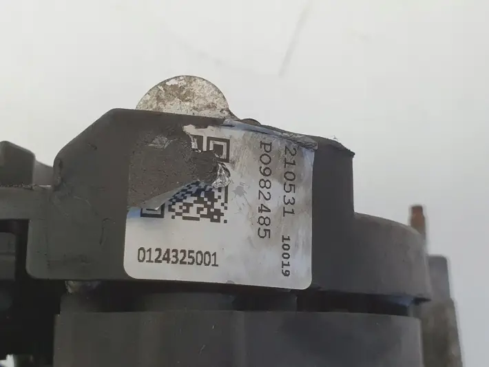 VW Polo IV 1.9 TDI ALTERNATOR 0124325001