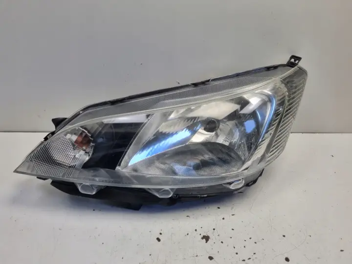 Nissan NV200 NV 200 PRZEDNIA LAMPA LEWA lewy przód EUROPA 26060-BJ10A