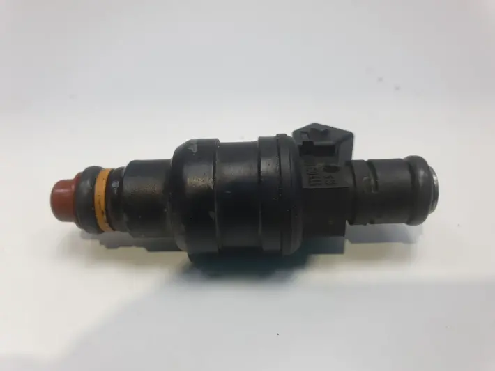 Audi A4 B5 1.8 20V WTRYSKIWACZ wtrysk 0280150444