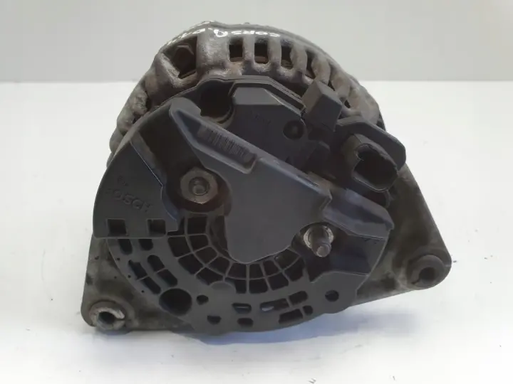 Opel Corsa D 1.4 16V ALTERNATOR bosch 0124425087 120A CM