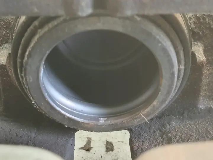 Volvo S60 III XC60 II PRZEDNI ZACISK HAMULCOWY lewy przód KIEROWCY 31665740