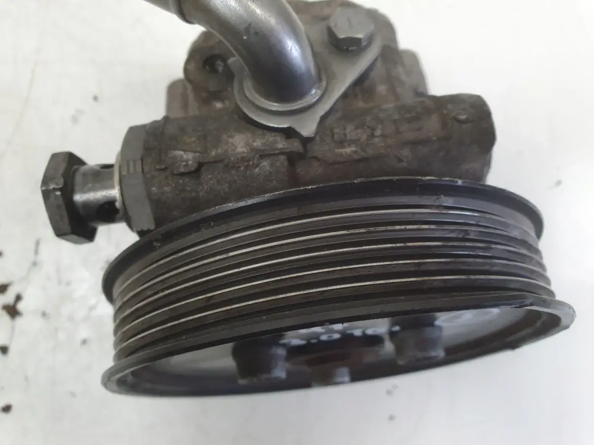 Audi Q7 4L 3.0 TDI 05-15r POMPA WSPOMAGANIA 059145255C