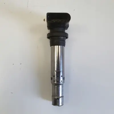 VW Golf V Audi a3 8P 1.6 FSI CEWKA ZAPŁONOWA 036905715F