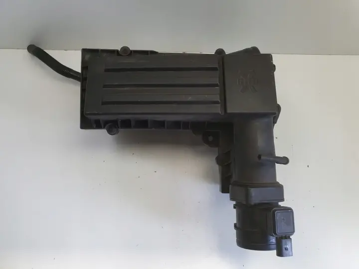 Audi Seat Vw Golf 1.6 1.9 TDI OBUDOWA FILTRA POWIETRZA 3C0129601CA