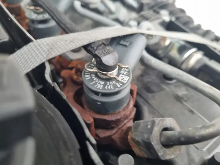 SILNIK KOMPLET BMW E87 2.0 D DIESEL 143KM pali N47D20C
