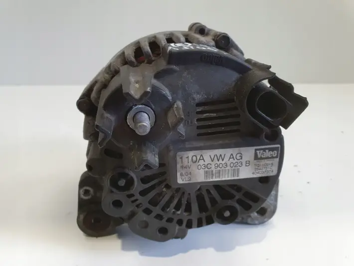 VW Golf V 1.6 FSI ALTERNATOR 110A 03C903023B valeo