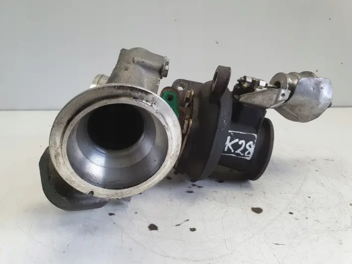 Volvo V60 S60 II XC60 2.4 D D4 TURBOSPRĘŻARKA turbo 36010145