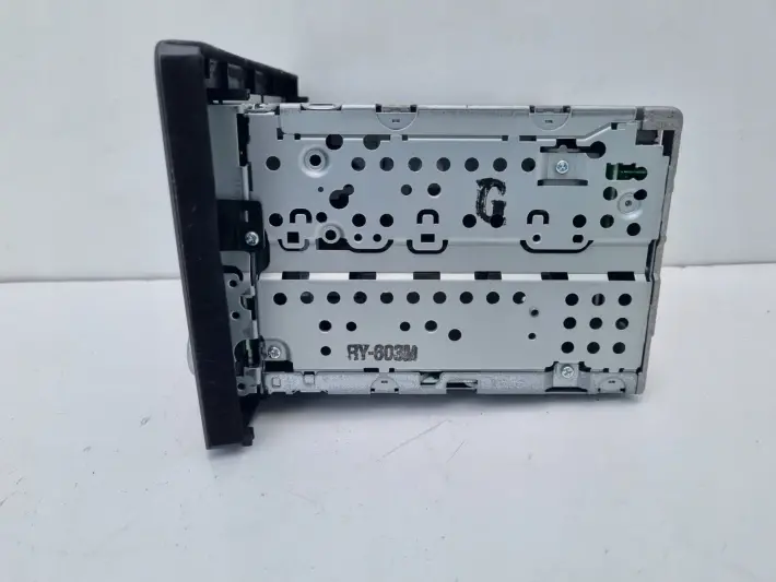 Volvo S60 I XC70 I V70 II RADIOODTWARZACZ CD Radio HU-603 8651152