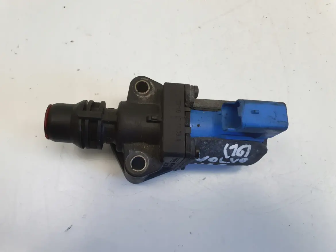 Volvo S60 II V60 1.6 T3 Elektrozawór wody BM5G-8C605-DA