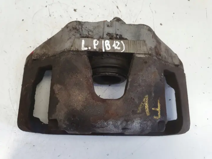 Volvo V40 II PRZEDNI ZACISK HAMULCOWY lewy przód KIEROWCY L.P 975