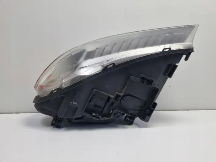 Volvo S80 II 06-16r PRZEDNIA LAMPA PRAWA PRAWY PRZÓD