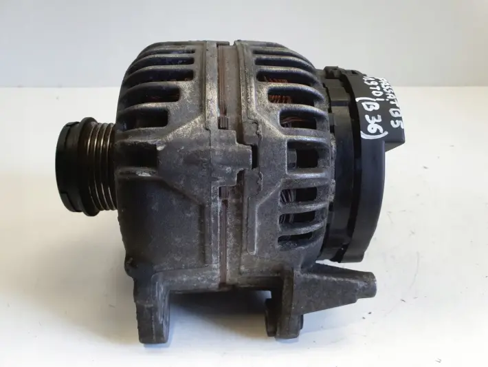 VW Passat B5 FL 1.9 TDI ALTERNATOR 028903031 0124515083 120A bosch