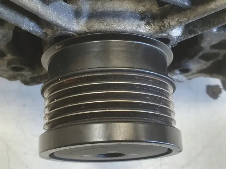 Alfa Romeo 159 2.2 JTS ALTERNATOR bosch 0124425041 120A