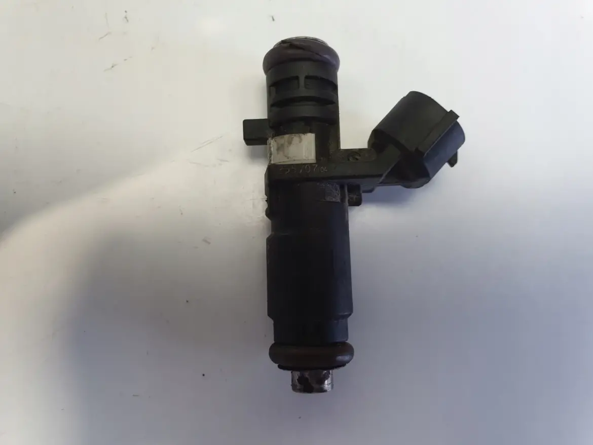 Seat Altea 1.6 8V WTRYSKIWACZ wtrysk 06A906031CM