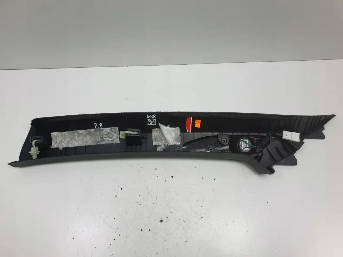 Toyota C-HR CHR OSŁONA MASKOWNICA SŁUPKA prawy przód 62210-F4020 JBL