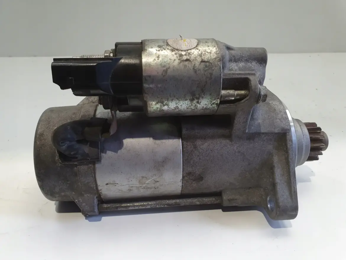 VW Passat B8 2.0 TDI ROZRUSZNIK denso 02E911024J