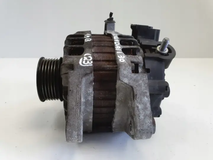Hyundai i30 1.4 16V ALTERNATOR 90A 2655447 valeo 37300-2B101