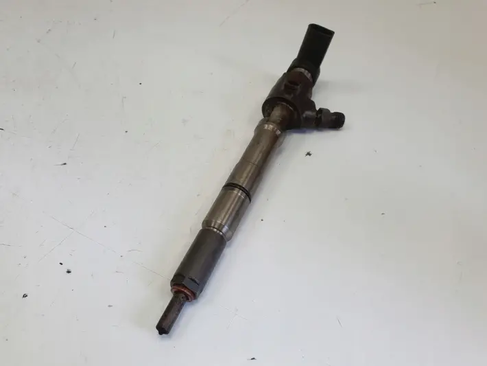 Audi Seat Skoda VW Caddy III 1.6 TDI WTRYSKIWACZ wtrysk 03L130277B