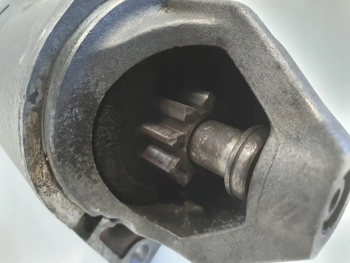 Opel Vectra C lift 1.8 16V ROZRUSZNIK 0001107098 bosch