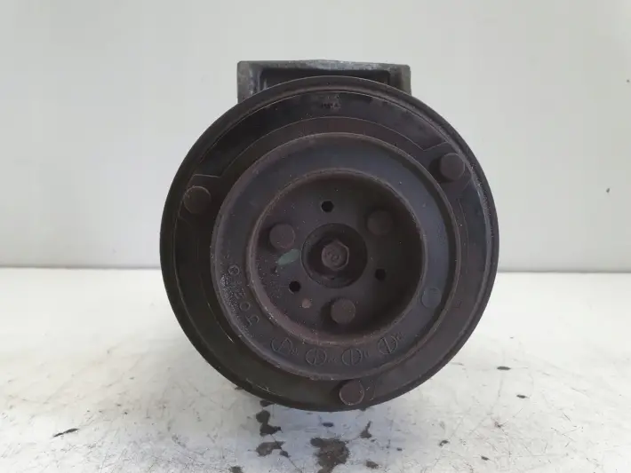 Volvo XC90 2.4 D5 SPRĘŻARKA KLIMATYZACJI pompa 31308261