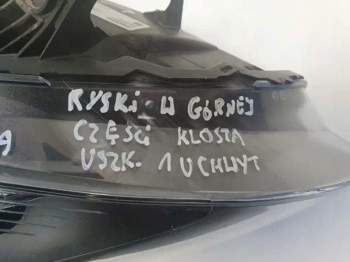 VOLVO V40 II 12-19r PRZEDNIA LAMPA PRAWA PRAWY PRZÓD europa xenen 31420008