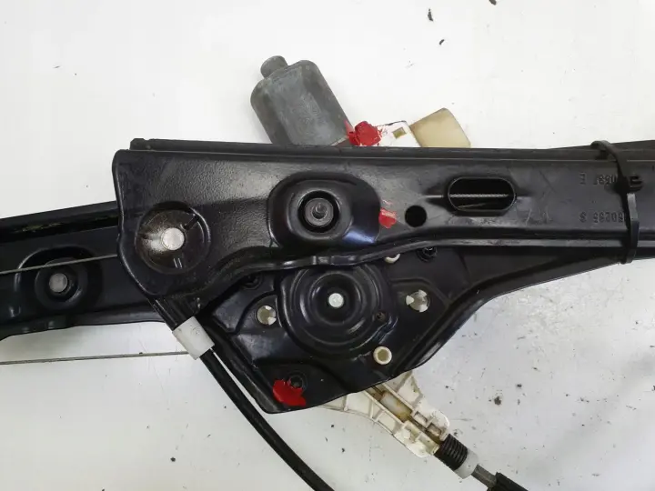 BMW E90 E91 2.0 D PODNOŚNIK SZYBY lewy przód mechanizm silniczek 6927027