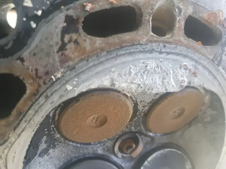 Ford Focus MK2 1.6 16V GŁOWICA CYLINDRÓW 4M5G-6090-XB