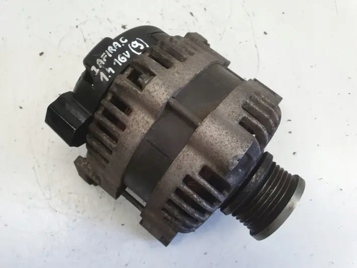 Opel Meriva B 1.4 T Turbo ALTERNATOR 13500582