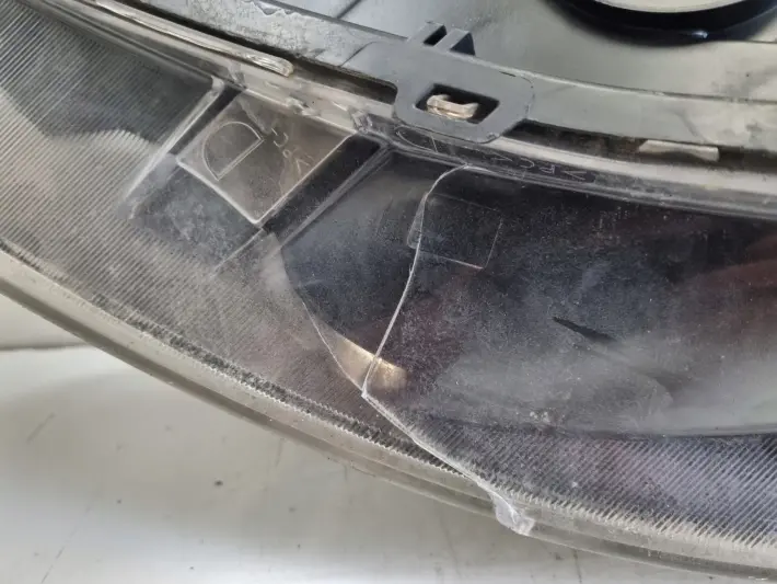 Volvo S60 II V60 10-13r PRZEDNIA LAMPA PRAWA PRAWY PRZÓD europa 31299995