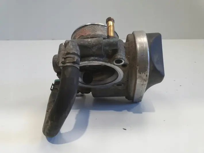 Opel Astra III H 1.6 16V PRZEPUSTNICA 55560398