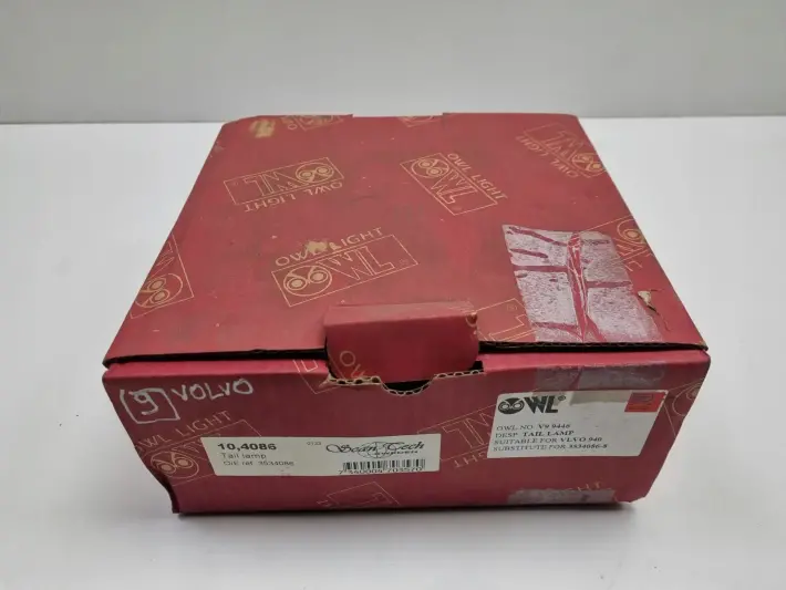 Volvo 940 960 91-98r TYLNIA TYLNA LAMPA PRAWA prawy tył NOWA