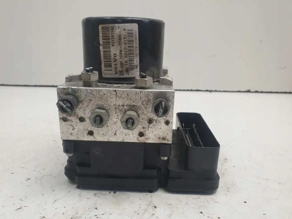 Volvo V70 III XC70 II POMPA ABS Sterownik 31261142