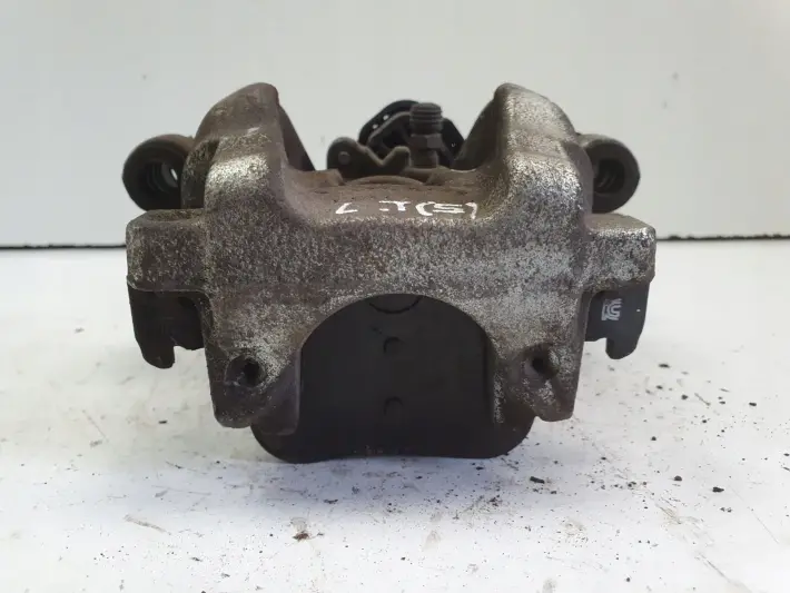 Volvo XC60 II TYLNY ZACISK HAMULCOWY lewy tył KIEROWCY 31687554 32217353