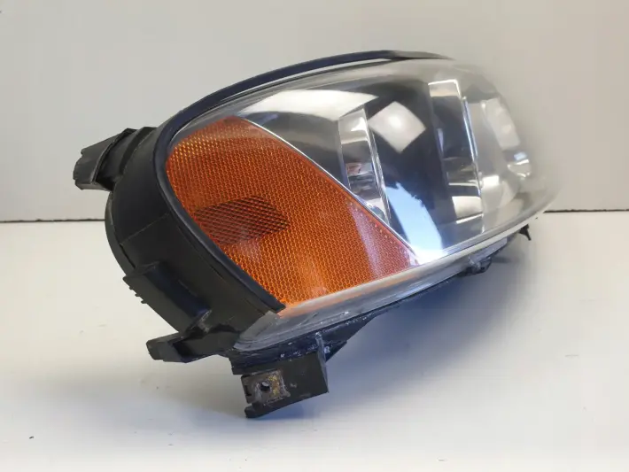 Volvo S60 I V70 II LIFT PRZEDNIA LAMPA PRAWA przód