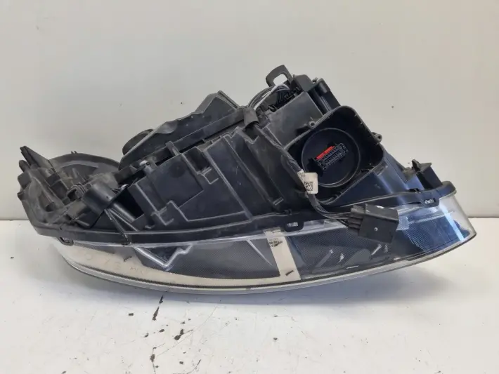 Volvo XC60 LIFT XENON SKRĘTNY PRZEDNIA LAMPA LEWA lewy przód 31420249