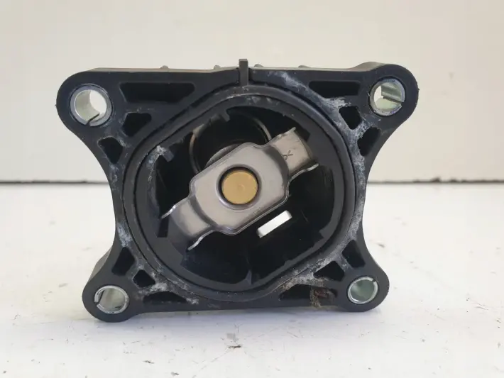 Volvo V60 II 1.5 T OBUDOWA TERMOSTATU WODY 31686046