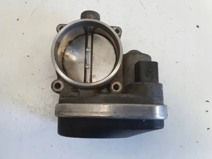 BMW E87 E90 2.0 i PRZEPUSTNICA 1439580