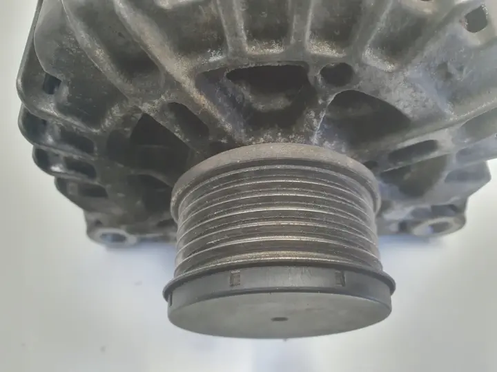 Citroen Berlingo II 1.6 HDI ALTERNATOR valeo 9665617780