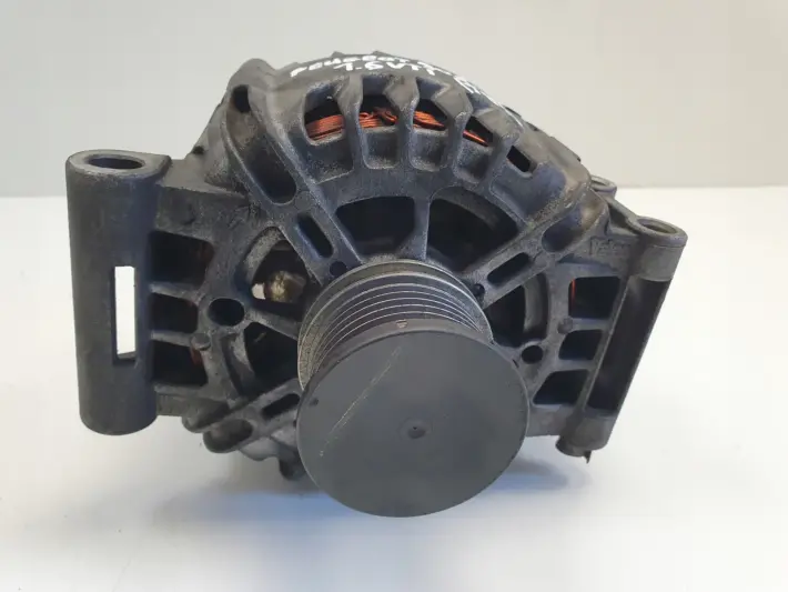 Peugeot 308 1.6 VTI ALTERNATOR valeo V757651380