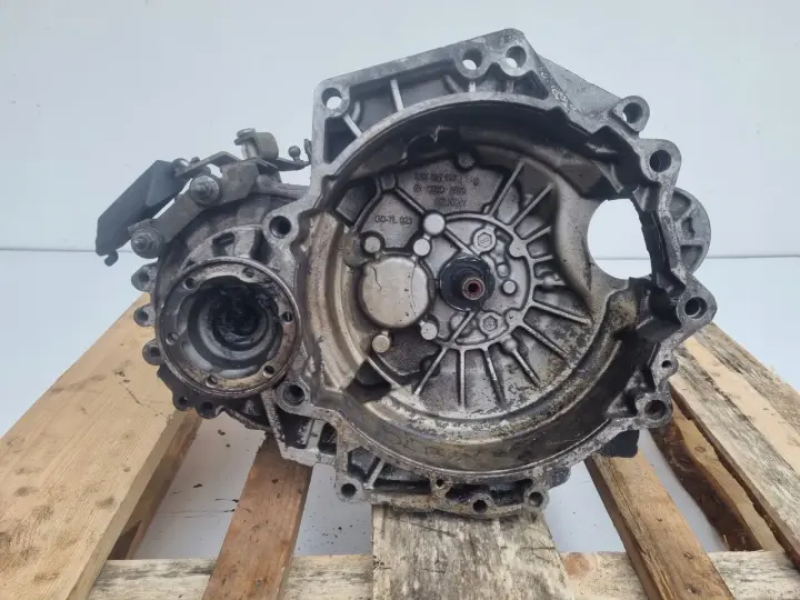 VW Bora 1.6 16V SKRZYNIA BIEGÓW DUW manualna MANUAL