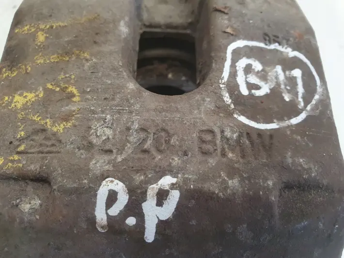 BMW E60 PRZEDNI ZACISK HAMULCOWY prawy przód pasażera 42/20