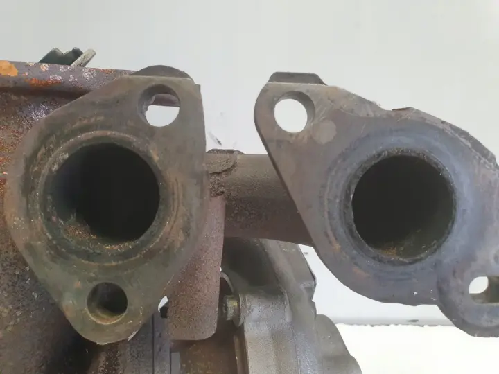 Volvo V60 2.0 D4 TURBOSPRĘŻARKA turbo 31397999 31361655