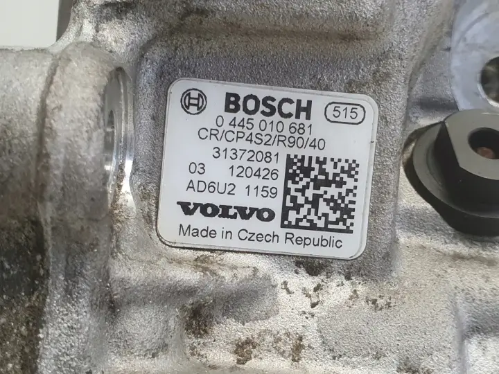 Volvo S60 II V60 2.0 D4 POMPA WTRYSKOWA paliwa 0445010681