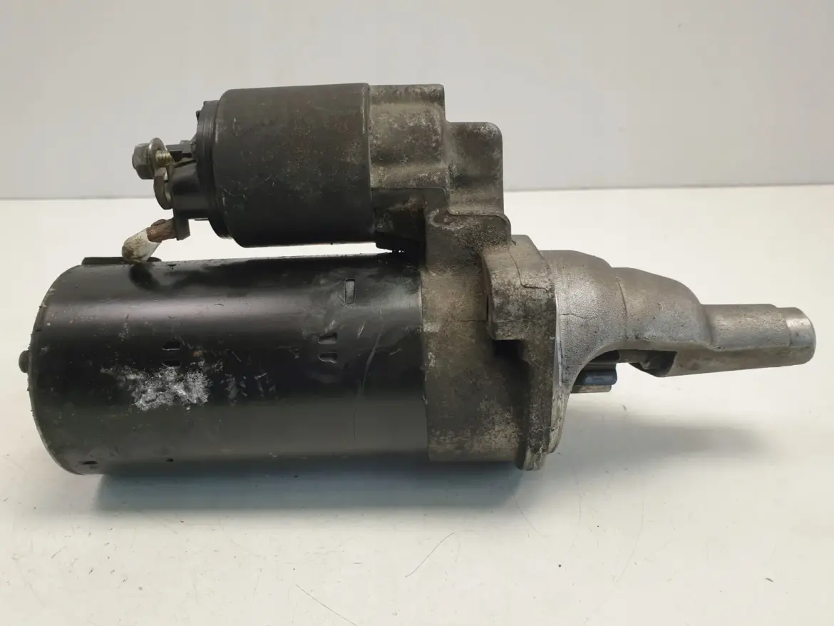 Audi A4 B6 2.5 TDI V6 ROZRUSZNIK bosch 0001109021