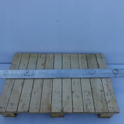 Jaguar XJ X351 MOCOWANIE LISTWY PROGOWEJ prawe